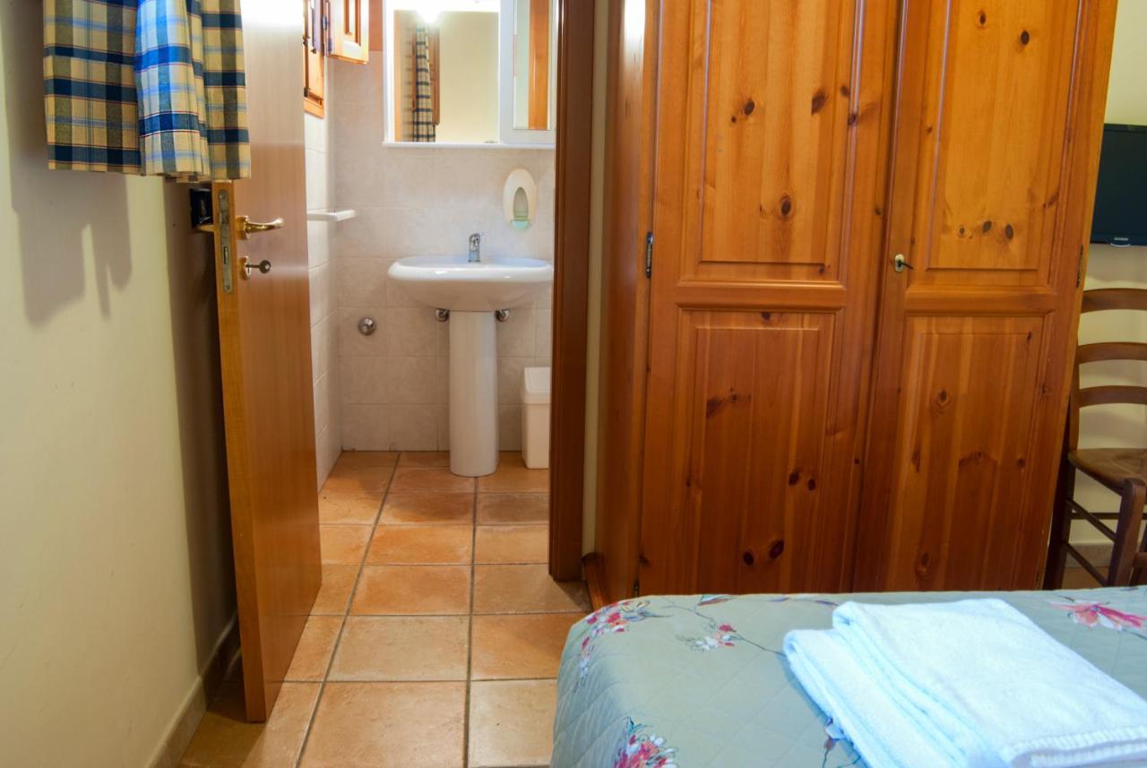 Agriturismo Al Casale 돈나푸가타 외부 사진