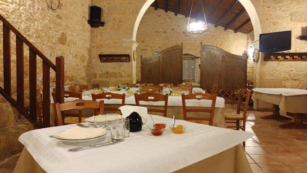 Agriturismo Al Casale 돈나푸가타 외부 사진